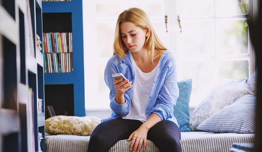  ▲那個不願意回應妳的人，也不會在妳真的需要他時及時出現。（圖／Shutterstock）