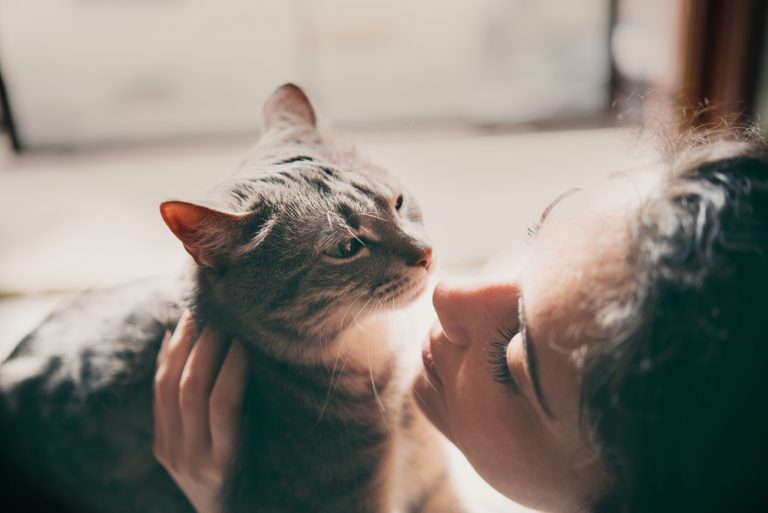  ▲不少人都以為會養寵物的人很有愛心，這要看主人背後的心理需求而定。（圖／Shutterstock）