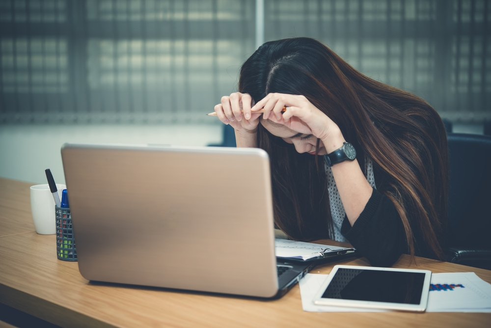 工作機會少不代表換工作就不會成功，透過以下塔羅占卜可測出近期轉換工作的成功指數。（圖／shutterstocks）