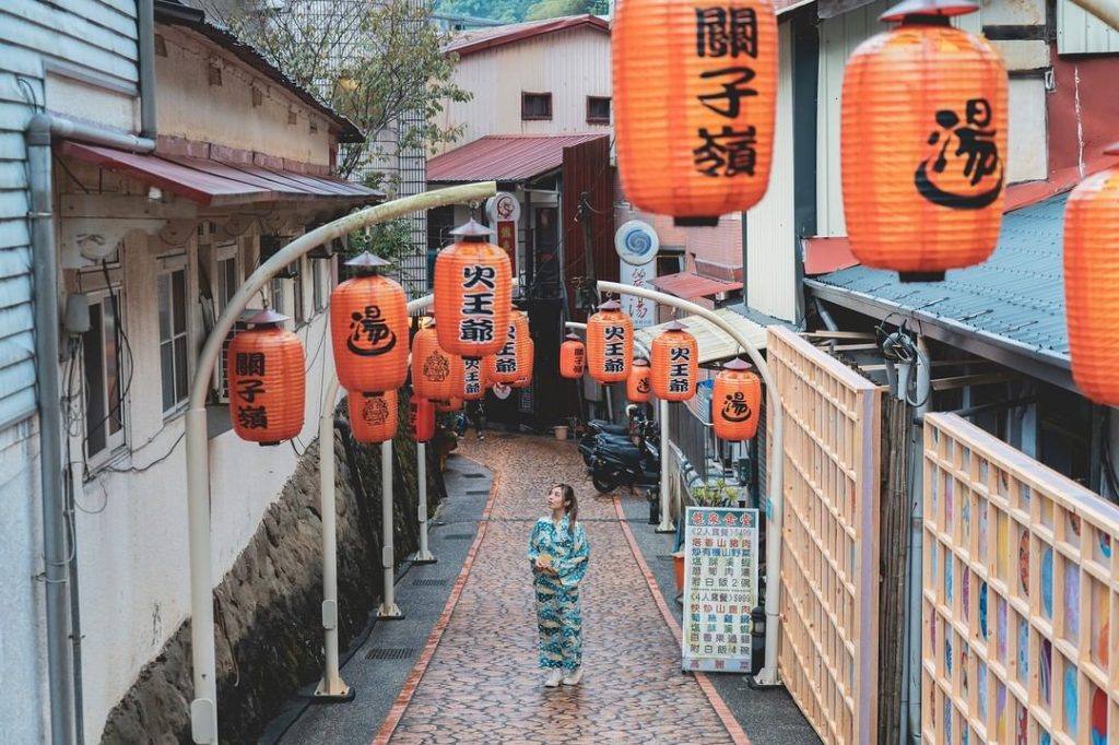 ▲關子嶺老街 | Guanziling Old Street during the day (Courtesy of @hongruru0526/Instagram)