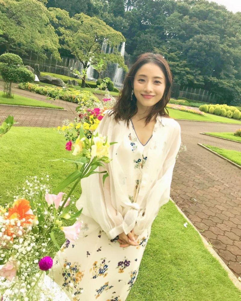 石原聰美閃婚!老公是一般人 網友大崩潰:才不一般