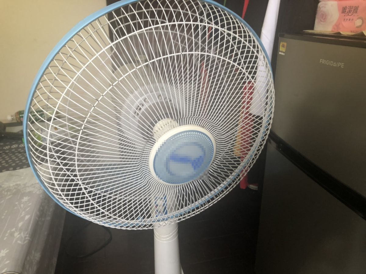 ▲近日晚間天氣較冷，不少人早已不吹電風睡覺。（示意圖／讀者提供）