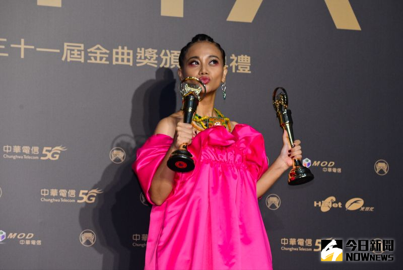 金曲31 阿爆樂摘年度歌曲致敬護士 困難是養分 娛樂 Nownews今日新聞 金曲31 阿爆樂摘年度歌曲致敬護士 困難是養分 娛樂 Nownews今日新聞