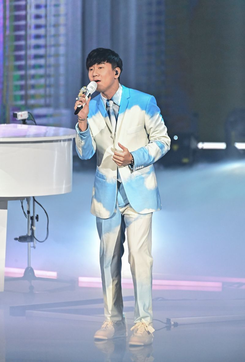 ▲林俊傑演唱新歌《交換餘生》。(圖/台視提供)