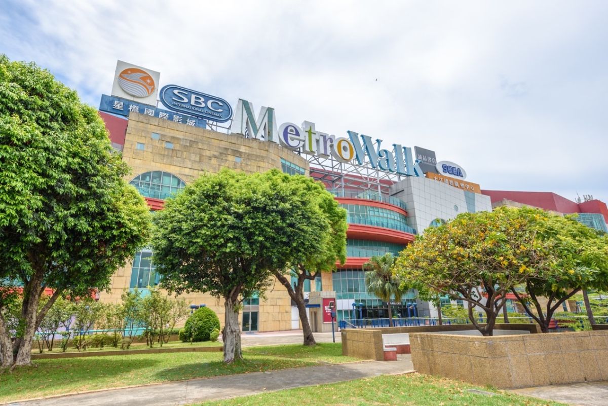 ▲昨日確診的染疫醫師表示未去過大江購物中心，桃園市長鄭文燦表示，案839的確診護理師去過。（圖／資料照片）