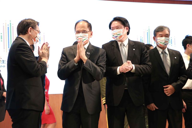 迎接基隆首次國慶晚會 林右昌預告:金曲獎大咖會來
