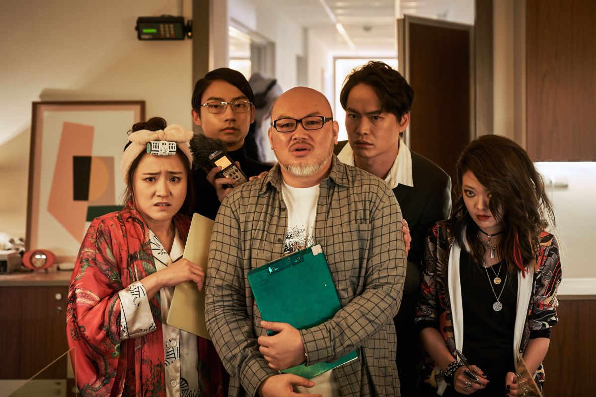 ▲林鶴軒（後排左）、黃鐙輝（後排右）合作《陽光電台不打烊》。（圖／桃園電影節）