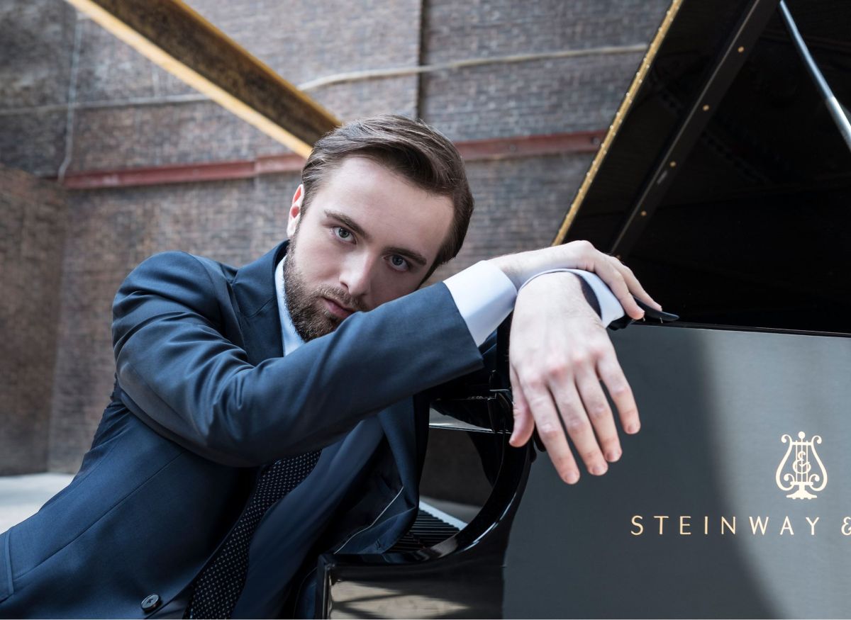 ▲知名鋼琴家丹尼爾‧特里福諾夫，使用專案來台表演，引發爭議。（圖／翻攝牛耳藝術）