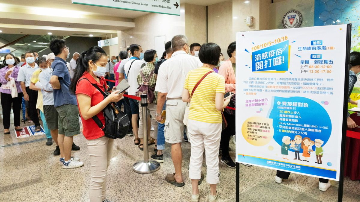  ▲流感疫苗開打，今年公費流感疫苗施打踴躍，短短四年施打量比去年同期多出55.2萬劑。（圖／高醫提供）