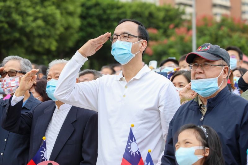 ▲國民黨前主席朱立倫10日呼籲蔡英文總統要真心愛中華民國,要「表裡如一」愛中華民國。(