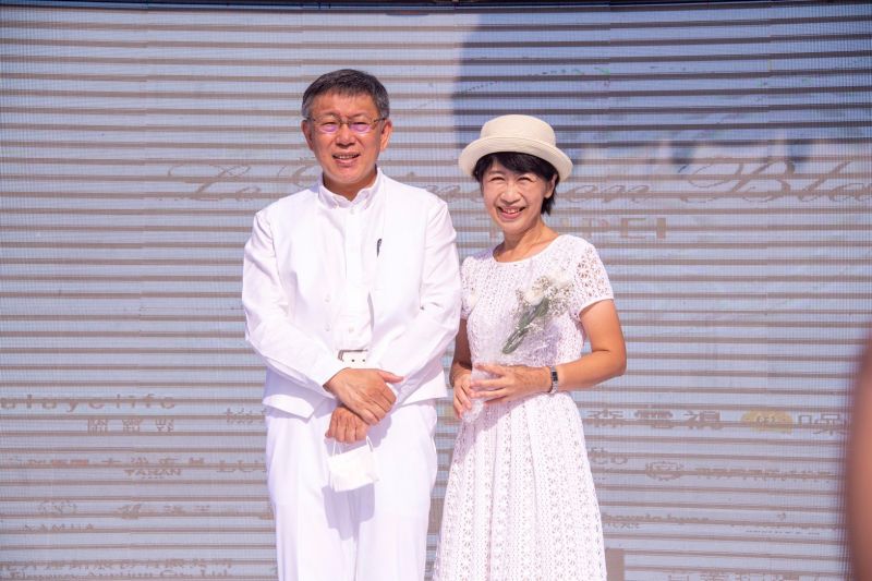 ▲台北市長柯文哲（左）妻子陳佩琪（右）在個人臉書上針對近來美豬爭議發表想法。（圖／擷取自陳佩琪臉書）
