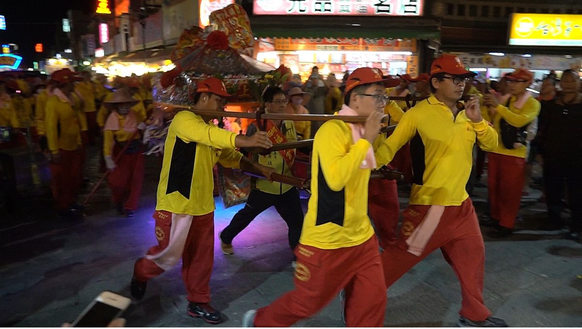 ▲西螺社口福天宮社口媽9日晚間抵達北港朝天宮駐駕。（圖／記者蘇榮泉攝，2020.10.10）