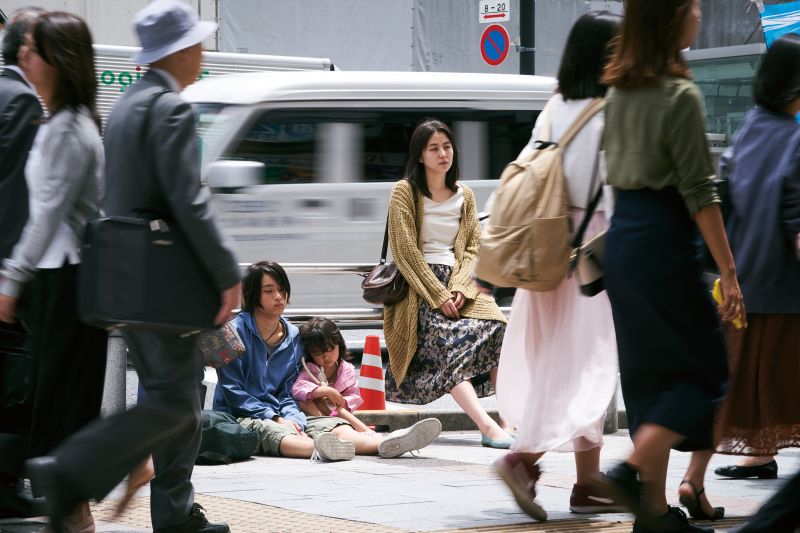▲▼片中,長澤雅美(上圖右,下圖中)與不同男生發生關係。(圖/Netflix)