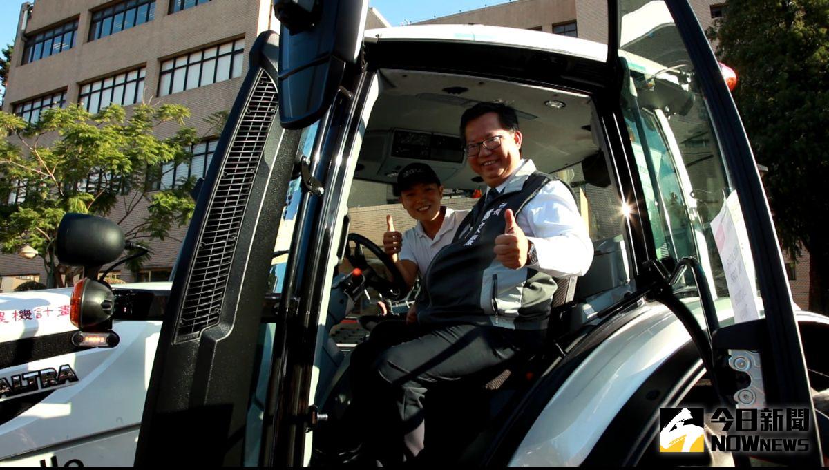 ▲鄭文燦表示截至目前為止已補助桃園農民5681台農機，其中大型農機857台。（圖／記者李春台攝, 2020.10.12）