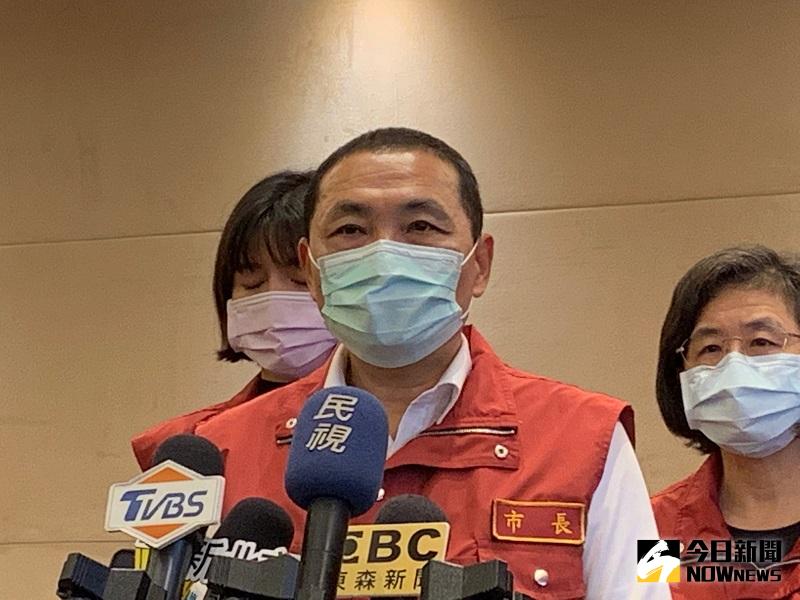 ▲侯友宜表示，很多民眾擔心得到流感所以搶打，中央配發疫苗不足的關係，才會造成民怨，希望大家多多體諒。(資料照/記者康子仁攝)