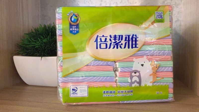 ▲這款袖珍面紙兼顧環保與品質,柔軟親膚的觸感,無論大人小孩都適用。(圖/資料照片)
