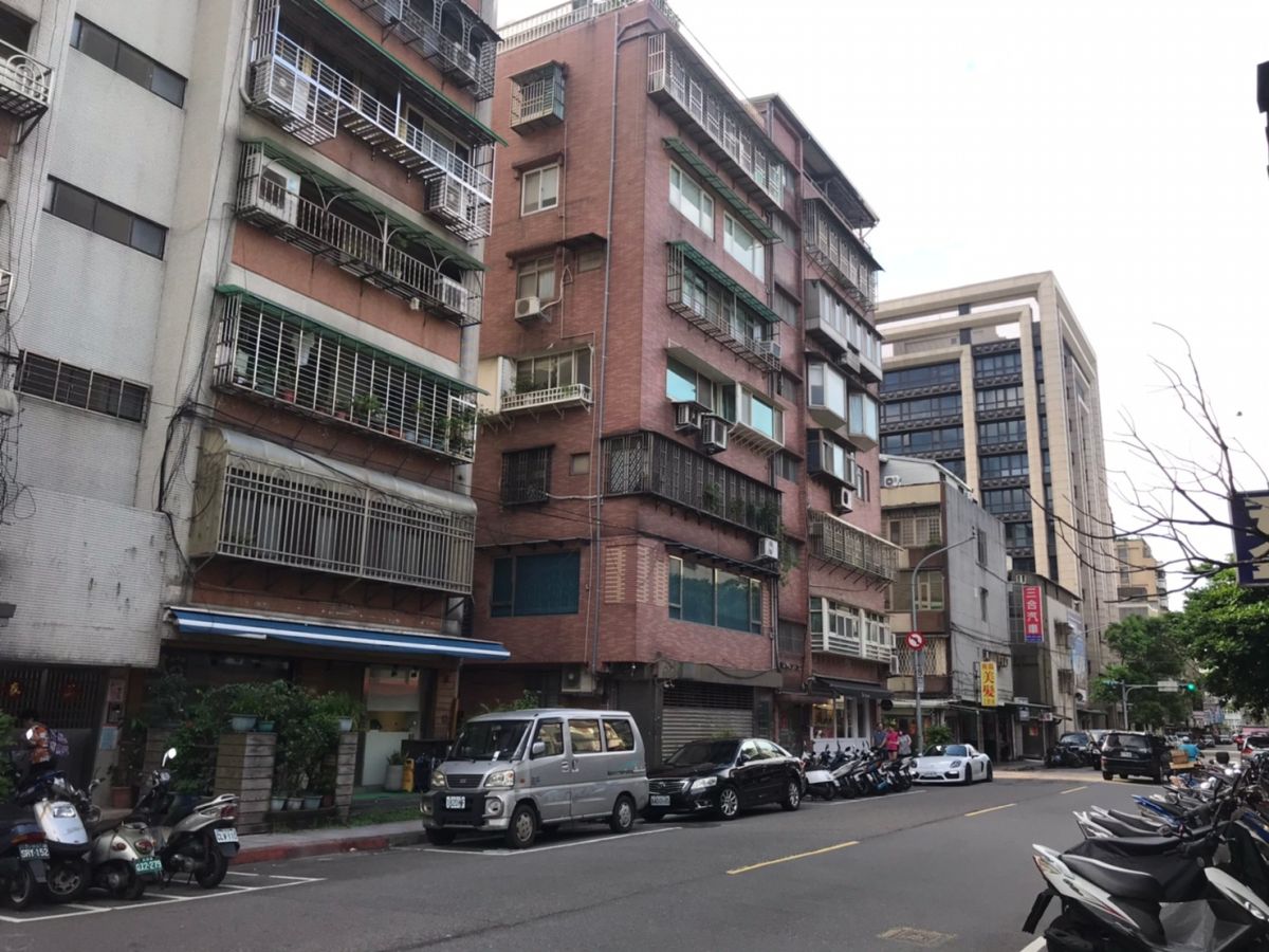 ▲買房時屋齡該怎麼考量？屋況以及鑑價方式都可作為參考。（圖／NOWnews資料照片）