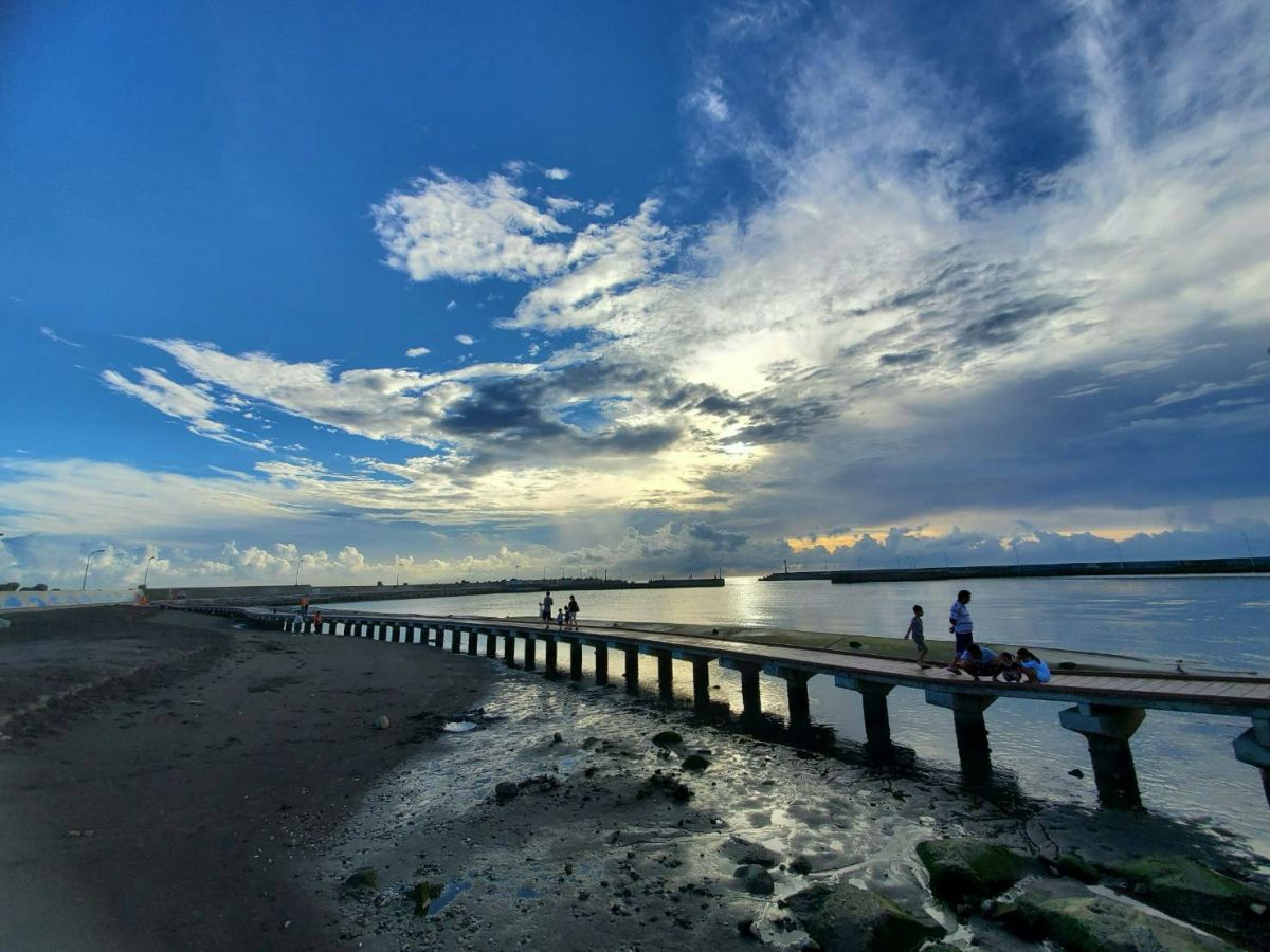 ▲陳菊任內爭取預算規劃發包，彌陀漁港水環境工程獲NGO評為金蘋果。（圖／高市海洋局提供）