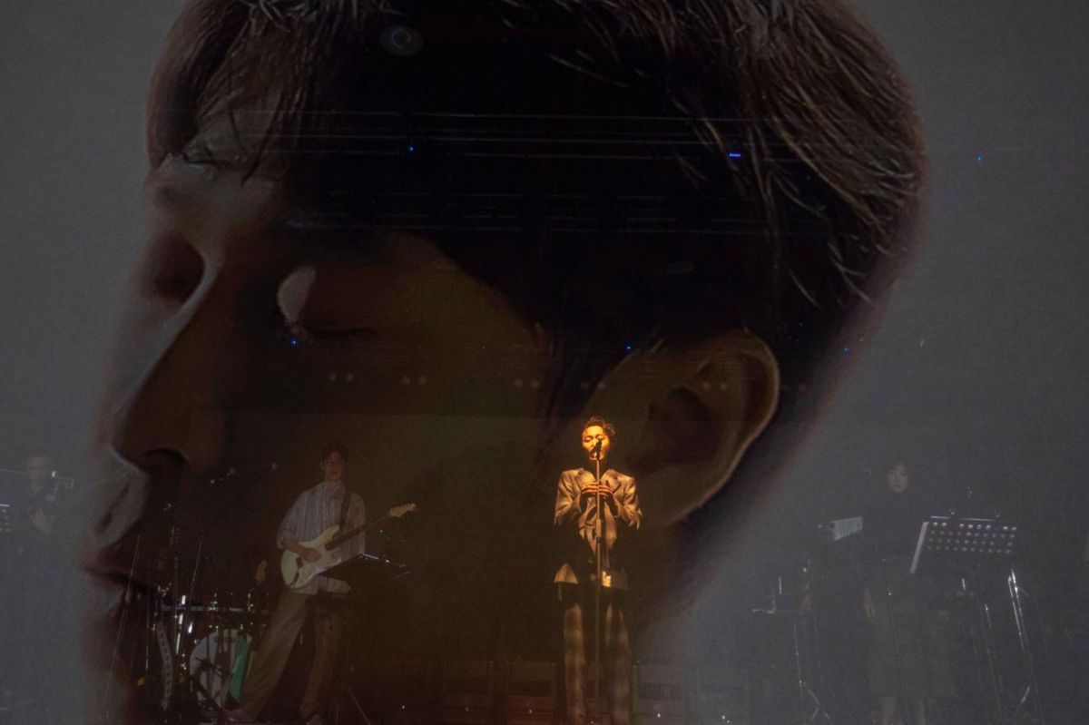 ▲吳青峰幽默揶揄先前發生的康軒風波。（圖／環球唱片提供）