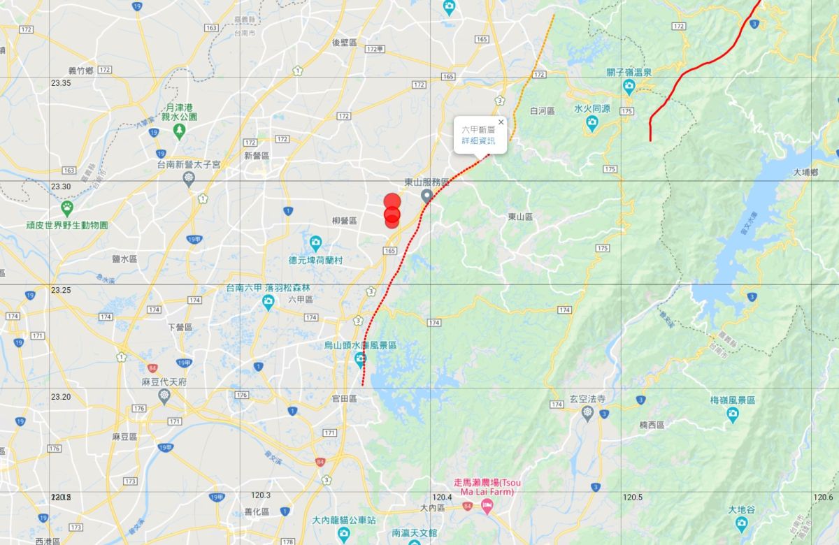 ▲氣象粉專《台灣颱風論壇｜天氣特急》貼出一張圖片，直指三起地震震央都在「六甲斷層」上，懷疑可能是六甲斷層移動而造成。（圖／翻攝自《台灣颱風論壇｜天氣特急》）