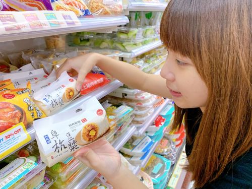 7-11最熱賣飯糰霸主曝光！一年賣破400萬顆　創超商億元小吃傳奇
