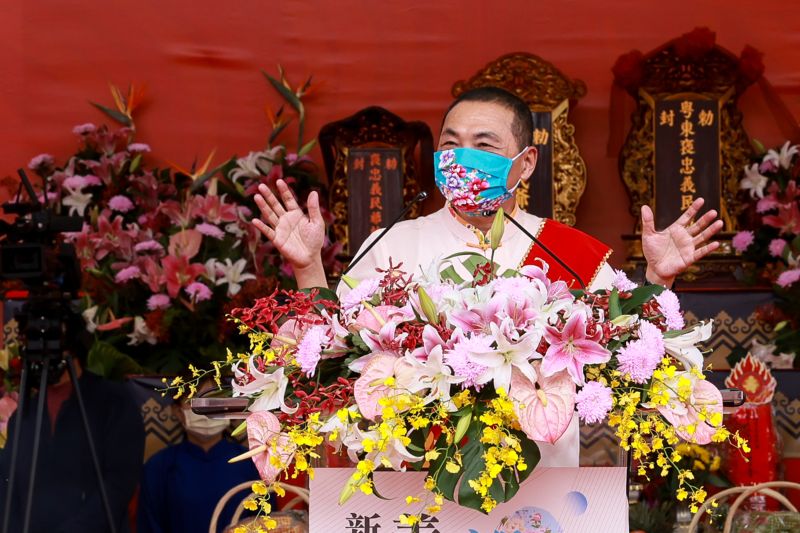 ▲侯友宜表示看到現場近4000位的客家鄉親參與義民爺祭典非常地開心。(圖/旅食樂提供