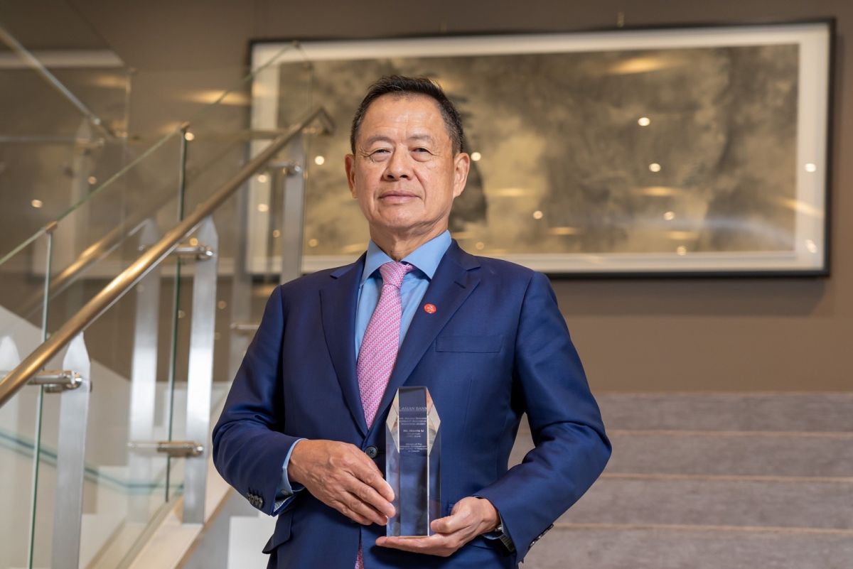 ▲《The Asian Banker》評選台灣唯一雙料冠軍，中信銀行榮獲台灣最佳管理銀行、台灣最佳CEO大獎，由中國信託銀行董事長利明献代表領獎。（圖／中信銀行提供）