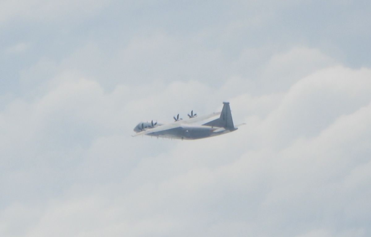 ▲運9通信對抗機進入防空識別區。(圖／國防部提供)