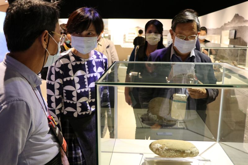 疫情後如何應對 十三行廣邀專家學者暢談理念