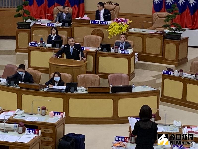 ▲戴瑋姍痛批侯友宜將她列為黑名單，遭到侯友宜回嗆「想太多了，沒有這回事」。(圖/記者康子仁攝)