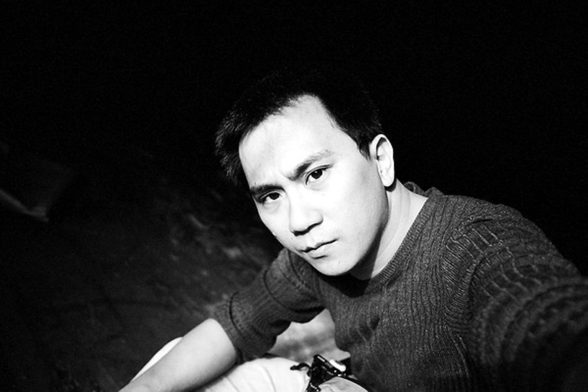 ▲「486先生」臉書貼出一張美女照，並發文寫道「一個人的個性，會影響你的命。」但由於附圖使用公司發言人Jessica的素顏照，釣出本尊現身回應「逼逼！圖文不符」。（圖／翻攝自「486先生」臉書）