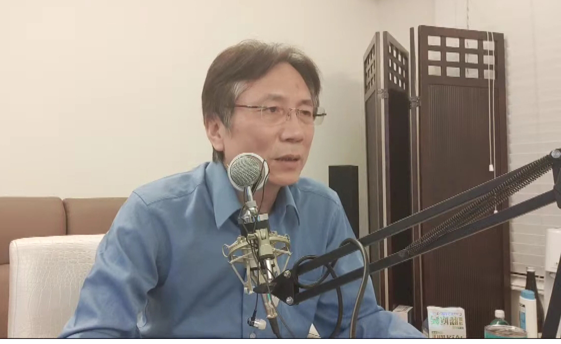 ▲詹江村昨晚直播透露，想看她的屁股，一票一萬塊，超過一萬人買票他就給大家看個夠。（圖／翻攝「詹江村臉書專頁」）