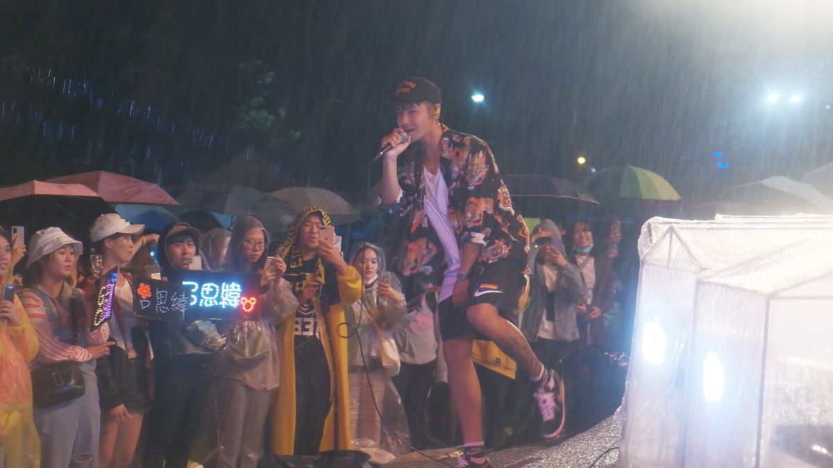 ▲鼓鼓不小心觸犯禁忌，吃了蝦，竟讓「晴男」威力失效。（圖／相信音樂提供）