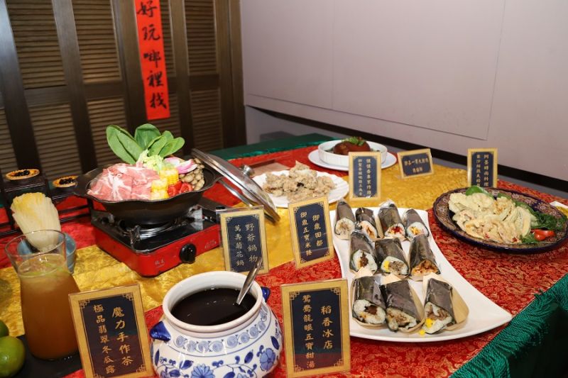 ▲嘉義縣長翁章梁將故宮國寶「翠玉白菜」等,料理出一桌既在地又當季當令的佳餚。(圖/嘉義縣政府提供)