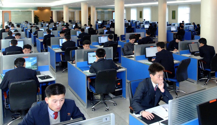 ▲美國助理司法部長近日聲稱，中國協助北韓訓練駭客，從事網上竊盜及洗錢等行為。資料照非當事人。（圖／美聯社／達志影像）