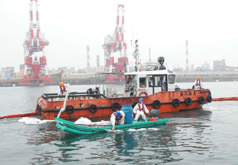 維護海域環境生態　高市海洋局與大林煉油廠辦污染演習

