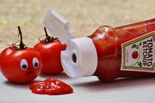 ▲許多內行人建議使用番茄醬濕敷，只要靜置30分鐘就能輕鬆洗掉鏽斑。（示意圖／翻攝自Pixabay）