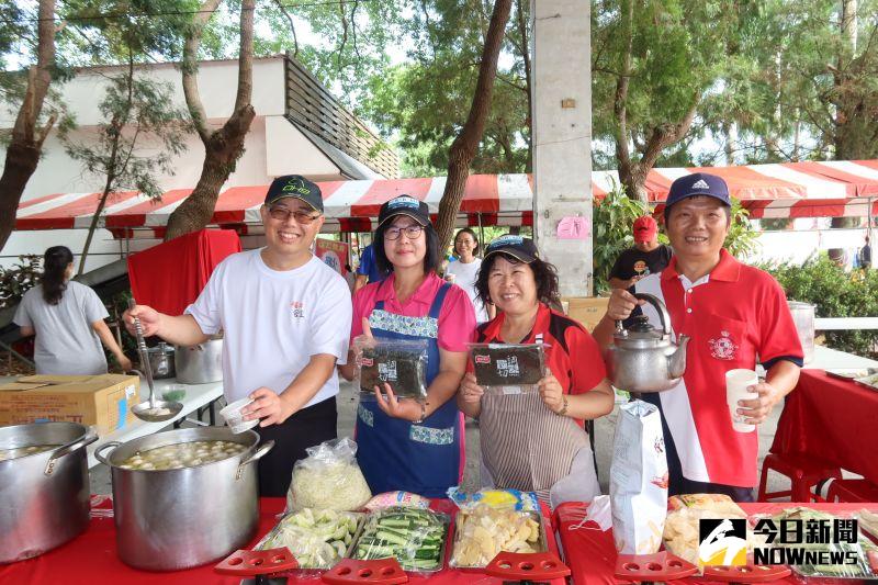 ▲二水鄉農會百年農耀八堡傳情活動，現場提供美食料理品嘗。（圖／記者陳雅芳攝，2020.10.25）