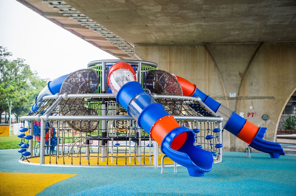 ▲11月1日正式對外開放嘉義市第一座酷炫機器人為主題的帶狀全齡遊戲場。〔圖／嘉市府提供2020.10.25〕