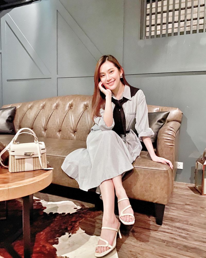 ▲▼王宇婕平時不輕易裸露,服裝走公主、知性風格。(圖/王宇婕臉書)
