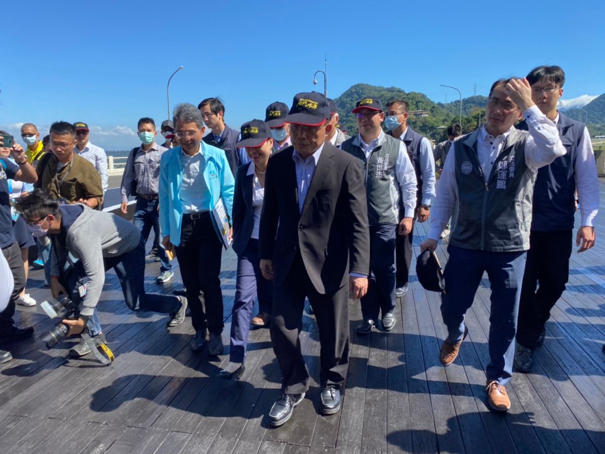 ▲行政院長蘇貞昌視察石門水庫。(圖/記者李春台攝)