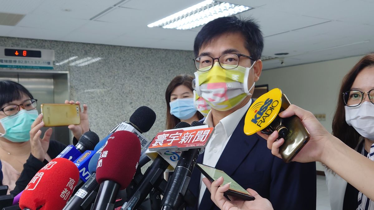 ▲高雄市長對六龜分局一個月內發生兩起員警酒駕事件說重話，要求相關及分局長的行政處分「從嚴、從重、從速」追究。（圖／記者鄭婷襄攝）