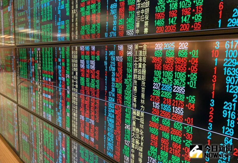 ▲台北股市今（22）日表現弱勢，早盤一度跌140多點，來到15584點。（圖／記者顏真真攝，NOWnews資料照片）