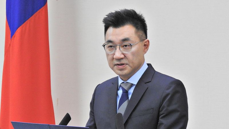 ▲國民黨主席江啟臣表示,行政院長蘇貞昌提到因為疫情緣故,大型會議不用召開的說法,是在胡扯亂扯。( 圖 / 記者陳弘志攝)