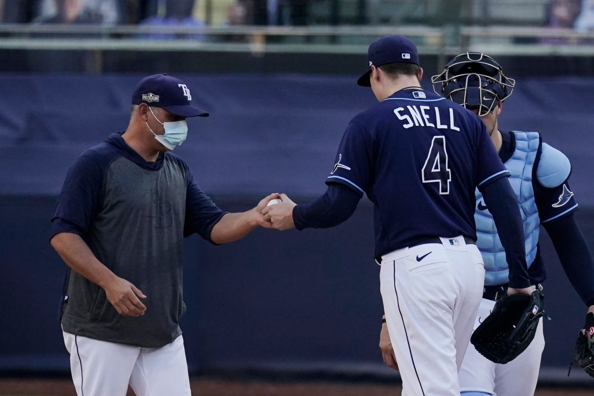 ▲光芒總教練Kevin Cash在世界大賽第6戰提前換下Blake Snell引發爭議。（圖／美聯社／達志影像）