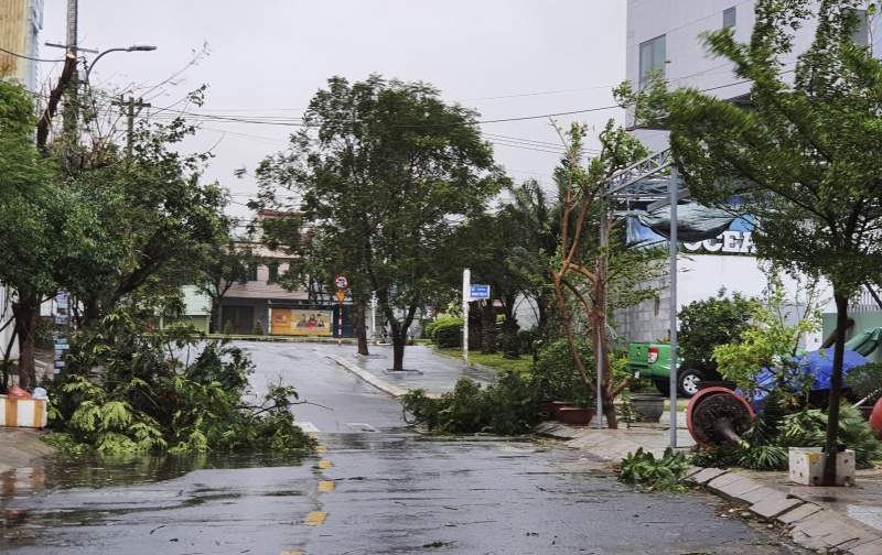 颱風莫拉菲侵襲越南中部　土石流致7死45失蹤
