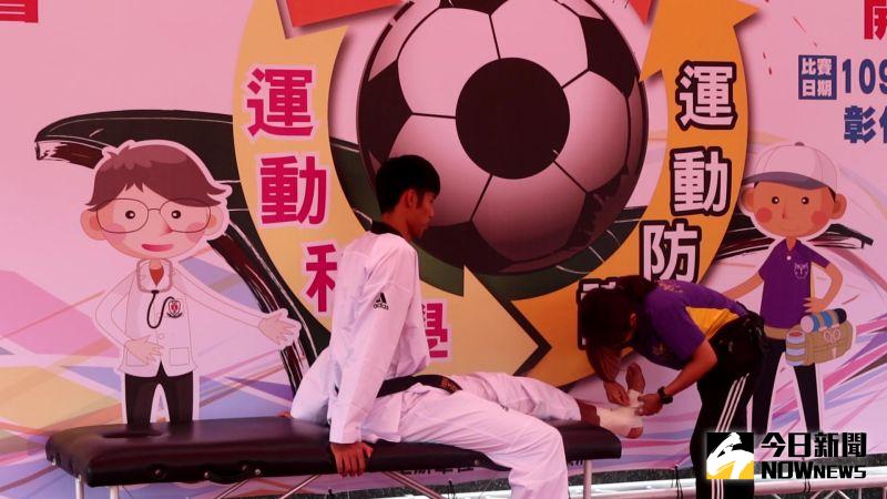 ▲跆拳道奧運國手劉威廷力現場分享運動防護對選手的重要性。(圖/記者陳雅芳攝,2020.10.29)