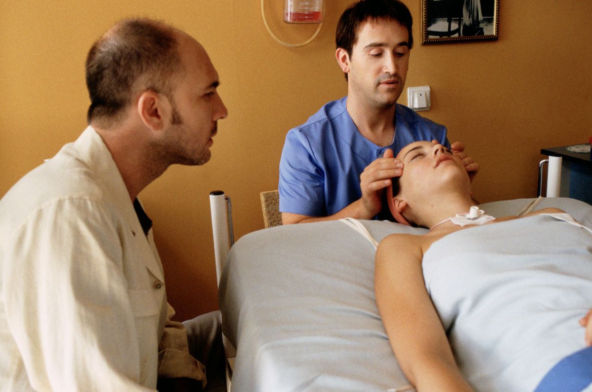 ▲片中植物人少女遭性侵懷孕，參考真實事件。（圖／天馬行空）

