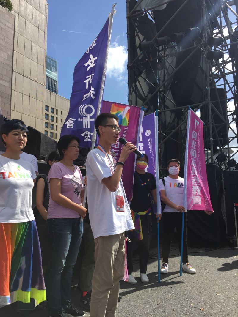 ▲小鯨(化名)指出,性少數也不只是需要被看見,而是需要社會上的每個人都可以理解並尊重他人的認同。(圖/記者黃仁杰攝,2020.10.31)