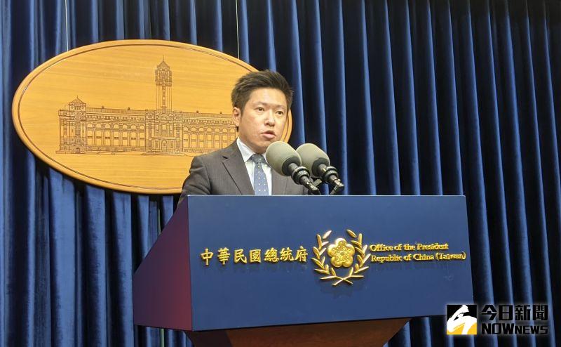 ▲對於媒體報導指總統府針對美國大選有兩套劇本因應,總統府發言人張惇涵說,兩套劇本的說法是過度簡化、也不是事實,無論結果如何,政府都會持續爭取美國跨黨派的支持。(圖/記者鄭宏斌攝)
